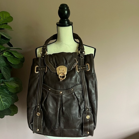 Laundry by Shelli Segal Shoulder Bag with Gold Hardware and Pleated Design - Picture 6 of 8